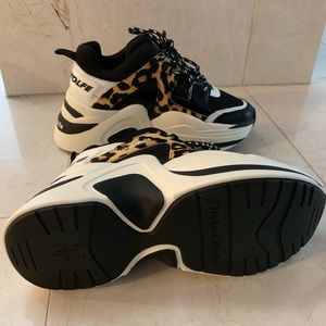 Brand new naked Wolfe sneakers